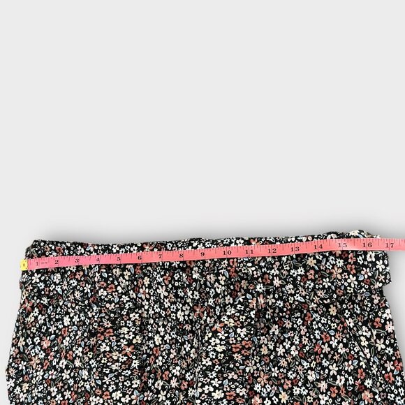 Tiny Floral Printed Pants Sz L Wrap Belt Capri Cropped Cottagecore - Picture 6 of 8